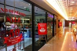 Kinh doanh dịch vụ hàng không lãi khủng, ông Johnathan Hạnh Nguyễn có chiến lược hàng hiệu Tràng Tiền Plaza thế nào? 