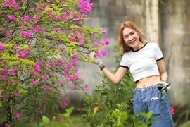 Cơ ngơi nghìn mét vuông trồng cây nuôi gà của ca sĩ Mỹ Tâm