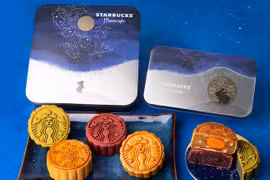 Highland, Phúc Long... lấn sân bán bánh Trung thu: Sản phẩm đắt cỡ nào?