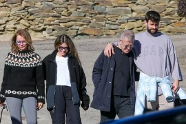 Shakira biết Gerard Pique ngoại tình nhờ lọ mứt dâu