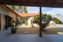 Resort ven biển ở Quảng Ngãi đẹp ngỡ ngàng trên báo ngoại