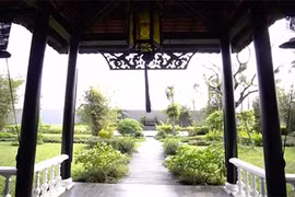 Mãn nhãn biệt thự vườn nghìn mét vuông của sao Việt