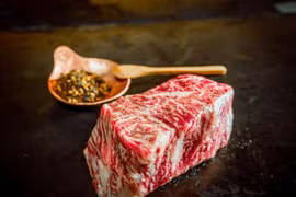 Thịt bò hiếm và đắt nhất hành tinh đặc biệt cỡ nào?
