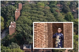 Biệt phủ xây từ 5 triệu viên ngói cổ của danh hài Xuân Hinh