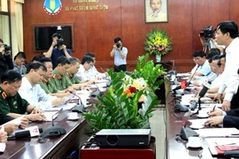 Bộ trưởng Nông nghiệp: Hộ chăn nuôi không nên bán tháo lợn