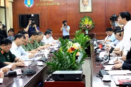 Bộ trưởng Nông nghiệp: Hộ chăn nuôi không nên bán tháo lợn