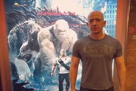 Loạt ảnh giản dị đến khó tin của tỷ phú thế giới