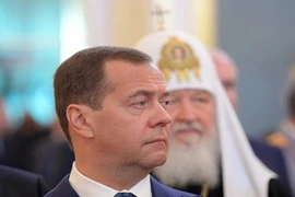 Tổng thống Vladimir Putin đề cử ông Medvedev làm Thủ tướng Nga