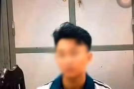 Vụ nam sinh lớp 8 bị đánh chết não: Vẫn hôn mê, thở máy