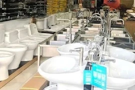 Mất tiền “oan” vì mua thiết bị vệ sinh giá rẻ
