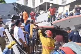 Video nhà thờ Mexico đổ sập khi đang lễ, ít nhất 7 thiệt mạng