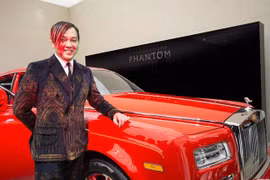 Tỷ phú vung tiền tậu 30 siêu xe chỉ để bày giờ ra sao?