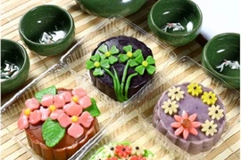 Thích thú bánh trung thu 3D siêu hot, hút hồn bà nội trợ