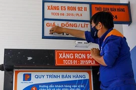 Giá xăng có thể tăng mạnh vào ngày mai