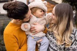 Vợ bị ngừng tim, chồng nhanh trí làm việc này cứu vợ thoát cửa tử 