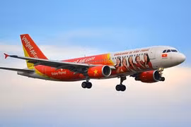 Khuyến mãi ào ạt bung hàng dịp 20/10