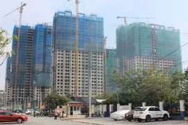 Căn hộ bình dân bị làm giá vì cò ăn chênh tới 300 triệu