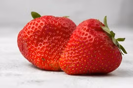 Sửng sốt “dâu tây công chúa” hơn 8 triệu đồng/trái 