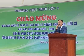 Cách chức Viện trưởng Viện Pháp luật kinh doanh và đầu tư châu Âu