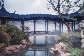 Bên trong biệt phủ đẹp như chốn bồng lai tiên cảnh 