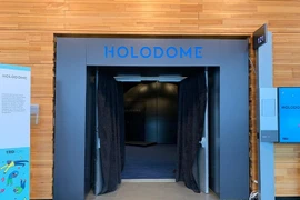 Cảm giác khi đứng bên trong một "hố đen" như thế nào