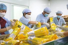 Lo thưởng Tết cho công nhân