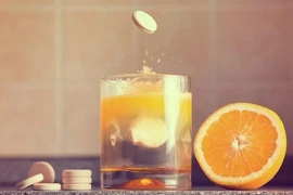 Vitamin C giúp bạn ngừa chứng sụt sịt theo mùa