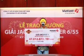 Tiết lộ bất ngờ về công việc của những người trúng Vietlott 