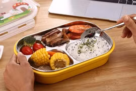 Ăn trưa kiểu này "giết" bạn từ từ, dân văn phòng hầu như phạm phải