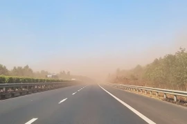 Nguyên nhân cao tốc TPHCM- Long Thành - Dầu Giây bị "bão bụi" uy hiếp