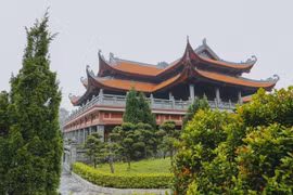 Bên trong nhà thờ tổ họ Bùi 35.000m2 lớn nhất Việt Nam