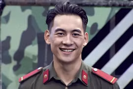 Những cảnh vệ điển trai được dân mạng tìm kiếm