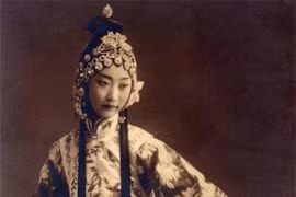 “Cách cách đẹp nhất” nhà Thanh: 90 tuổi chết trong viện dưỡng lão