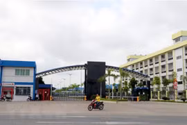 Điều tra nguyên nhân khiến công nhân ở Golden Victory ngộ độc khí