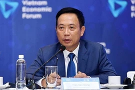 Cách chức Chủ tịch Ủy ban Chứng khoán Nhà nước Trần Văn Dũng