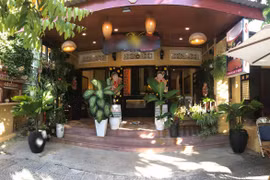 Nhà các Hoa hậu Việt khi mới đăng quang đơn sơ thế nào?