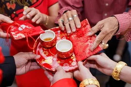 Choáng váng xem các đại gia vung tiền kén rể