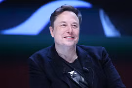 Người đầu tiên trong lịch sử sở hữu 500 tỷ USD là ai?