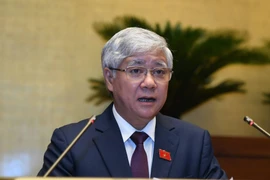 Đề nghị CP kiểm soát chặt để người dân bình đẳng tiếp cận vaccine