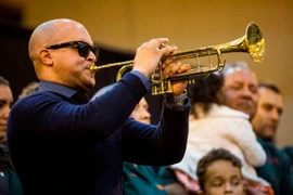 "Người hùng" vào tù vì gian lận quỹ từ thiện triệu đô