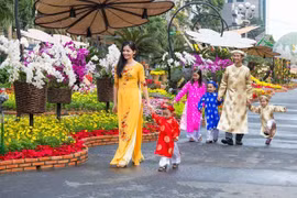 Tự tính can chi, hoa giáp chọn người xông nhà 