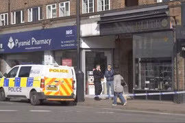 Video: Cướp tiệm trang sức ở thị trấn Beaconsfield