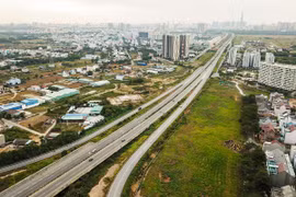 Khởi công 3 dự án cao tốc Bắc Nam