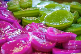 “Trầm trồ” với hàng trăm loại bánh sắc màu tại Lễ hội bánh dân gian Nam bộ Cần Thơ