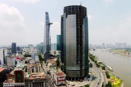 Dự án Saigon One Tower bị bỏ hoang chưa được xử lý do vướng mắc của luật
