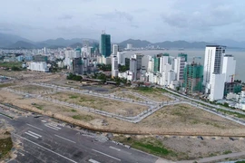 Đấu giá đất sân bay Nha Trang cũ và vấn đề Phúc Sơn