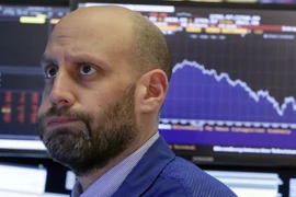 Lo ngại về biến thể Delta, chứng khoán Mỹ giao dịch tiêu cực ngay phiên đầu tiên của tháng 8