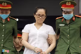 Giáo viên khai bị ép nâng điểm thi THPT vì 'quan hệ của sếp'