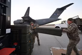 Mỹ cung cấp 17.000 vũ khí chống tăng cho Ukraina chỉ trong 6 ngày