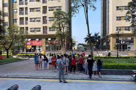 Nam sinh Hà Nội rơi từ tầng 28 chung cư tử vong 